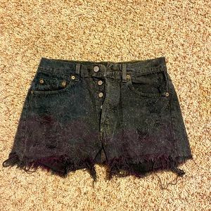 Size 27, Levi’s Cutoff, Acid Washed